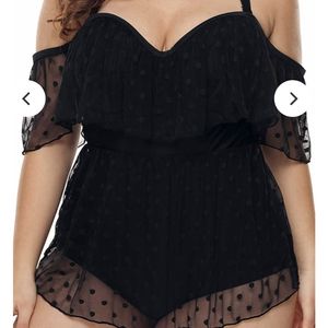 Torrid Swimsuit NWOT not worn Sz 2 but fits as a size 1 in Torrid (1x)